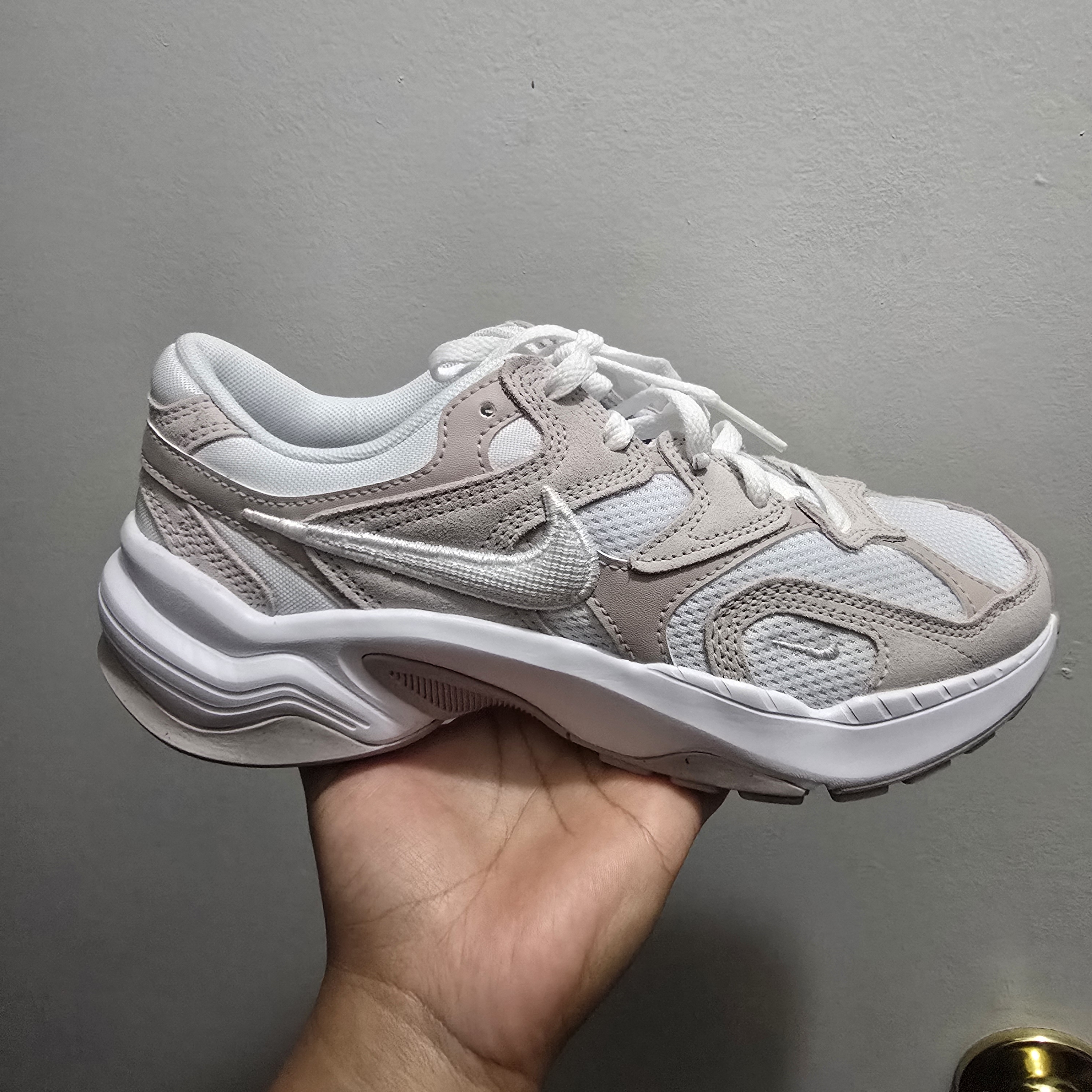 Nike Women's White And Beige Sneakers
